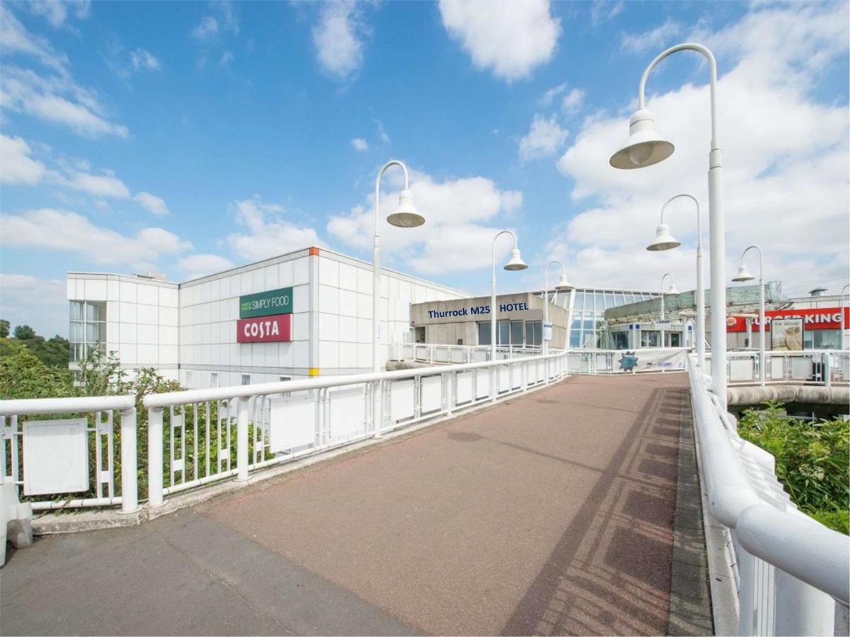 Thurrock Hotel M25 Services Aveley Buitenkant foto